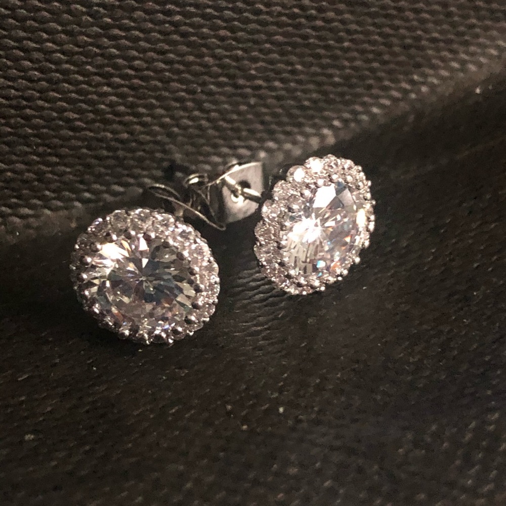 Gorgeous Gemstone Earrings - Picture 2 of 15